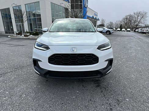 Certified 2025 Honda HR-V LX image 9