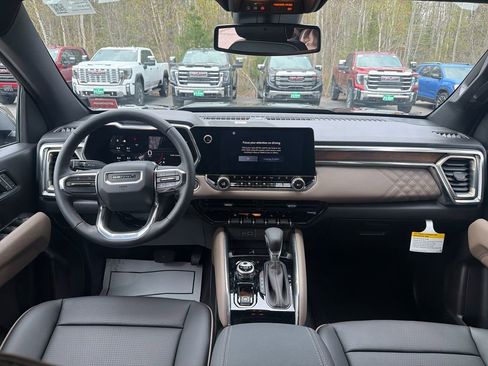 New 2026 GMC Canyon Denali AWD/4WD image 15