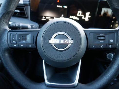 Certified 2025 Nissan Kicks SV w/ SV Premium Package image 25