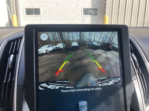 Used 2022 Ford Edge SEL AWD/4WD image 24