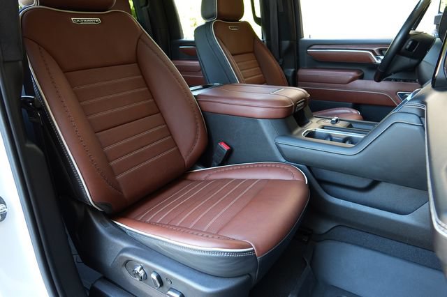 Used 2024 GMC Sierra 2500 Denali Ultimate w/ Max Trailering Package AWD/4WD image 15