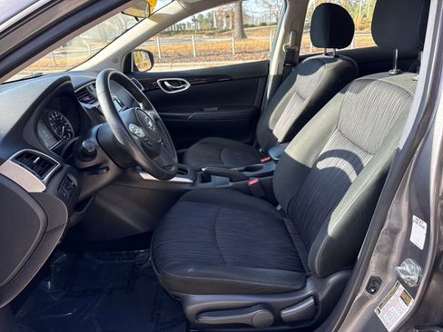 Used 2019 Nissan Sentra SV image 13