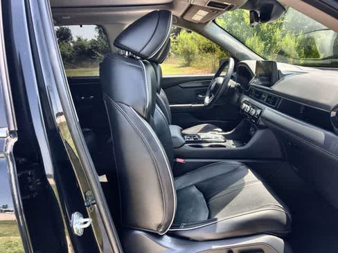 Certified 2023 Honda Pilot Elite image 12