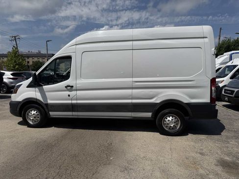 Used 2023 Ford Transit 250 148 High Roof AWD image 7