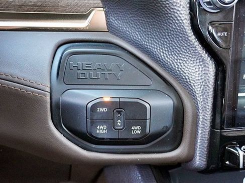 Used 2025 RAM 3500 Longhorn AWD/4WD image 38