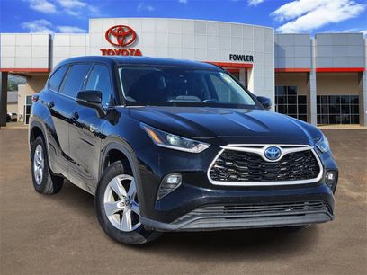 Used 2021 Toyota Highlander LE