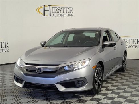 Used 2017 Honda Civic EX-T image 4
