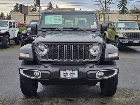 New 2026 Jeep Gladiator Sport image 3