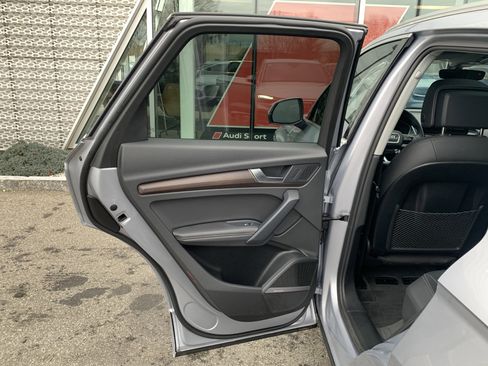 Certified 2022 Audi Q5 2.0T Premium Plus w/ Premium Plus Package image 15