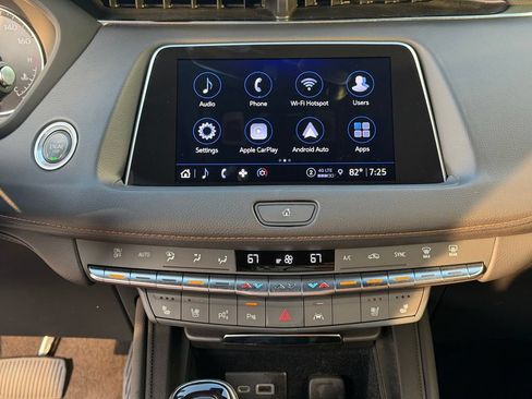 Used 2022 Cadillac XT4 Premium Luxury w/ Enhanced Visibility Package FWD image 32
