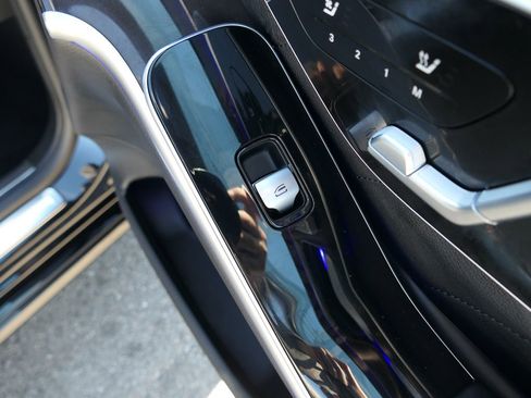 Used 2024 Mercedes-Benz S 580 4MATIC Sedan image 27