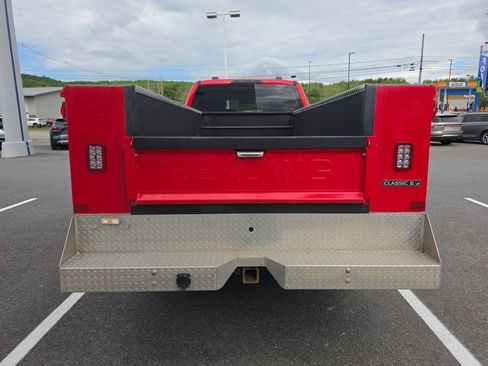 Used 2024 Ford F350 XL AWD/4WD image 4
