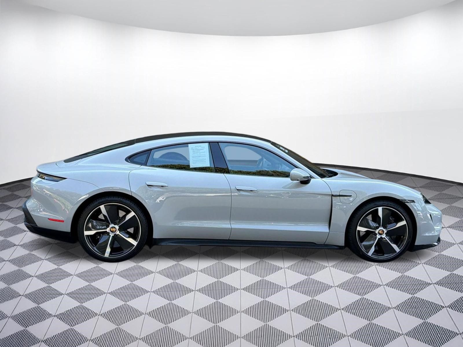 Used 2022 Porsche Taycan Turbo S AWD/4WD image 8