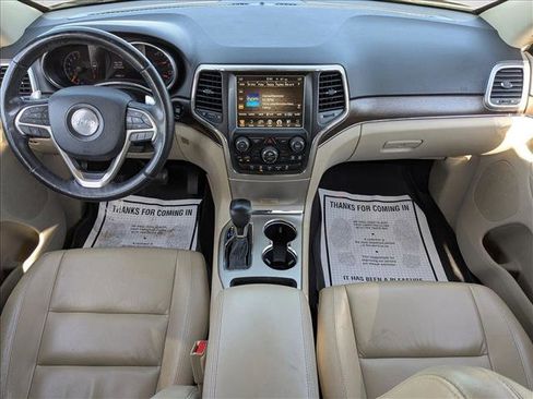 Used 2017 Jeep Grand Cherokee Limited image 16