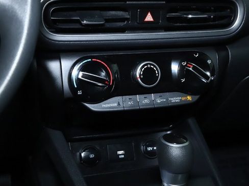 Used 2022 Hyundai Kona SEL image 25