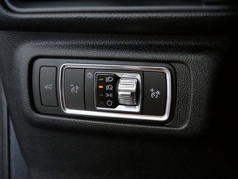 Used 2024 Lincoln Corsair Reserve w/ Equipment Group 201A AWD/4WD image 26