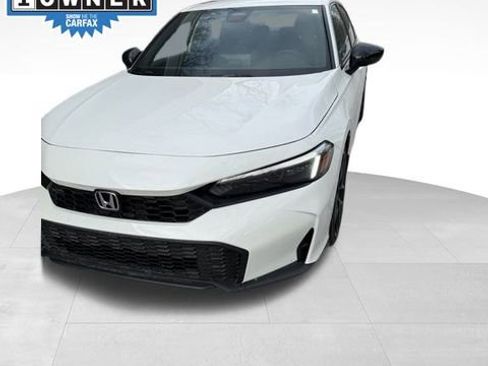 Used 2025 Honda Civic Sport image 1