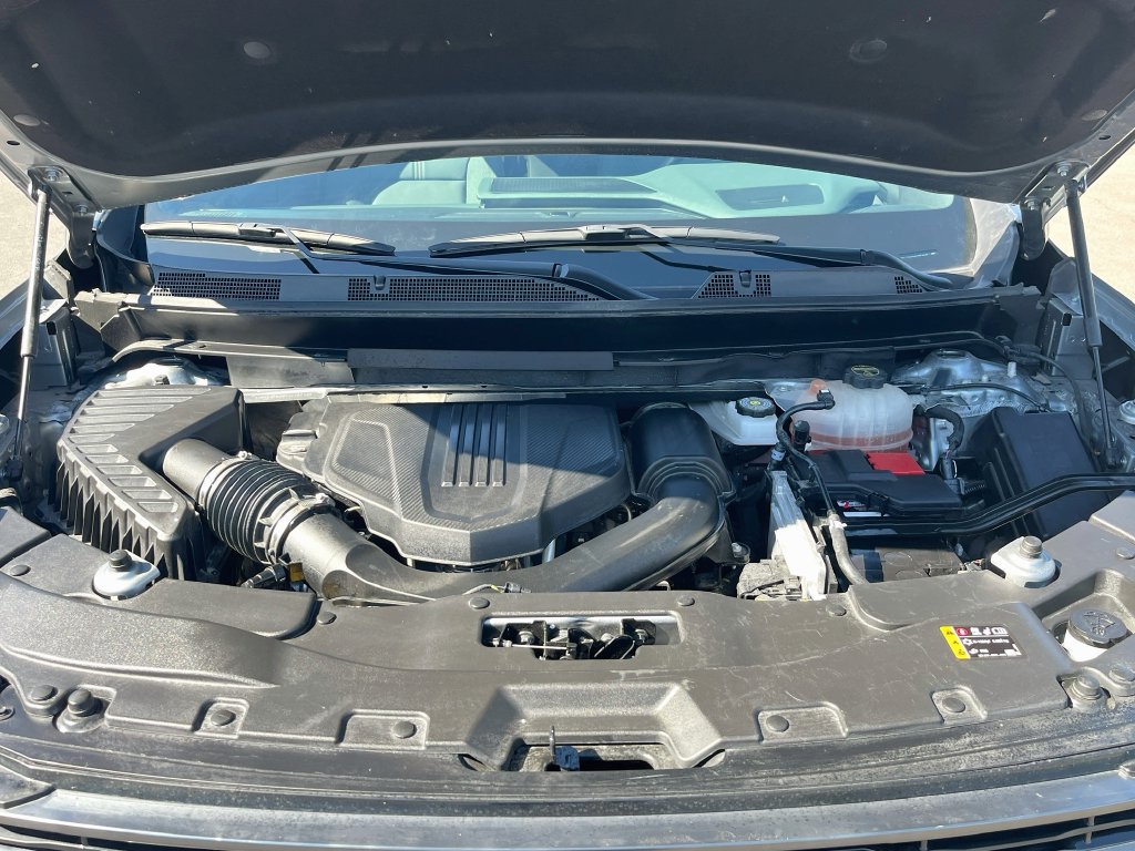 Used 2026 GMC Acadia AT4 AWD/4WD image 32