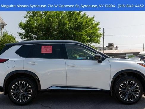 Certified 2024 Nissan Rogue Platinum w/ Platinum Premium Package AWD/4WD image 5