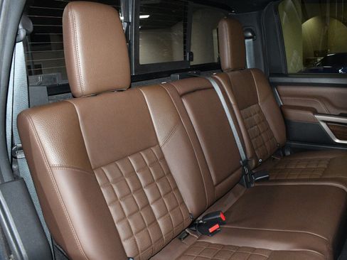 Used 2023 Nissan Titan Platinum Reserve w/ Moonroof Package AWD/4WD image 18