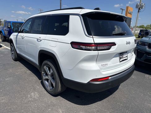New 2026 Jeep Grand Cherokee L Limited w/ Luxury Tech Group II RWD image 4