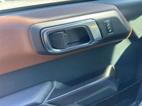 Used 2024 Ford Bronco Outer Banks image 28