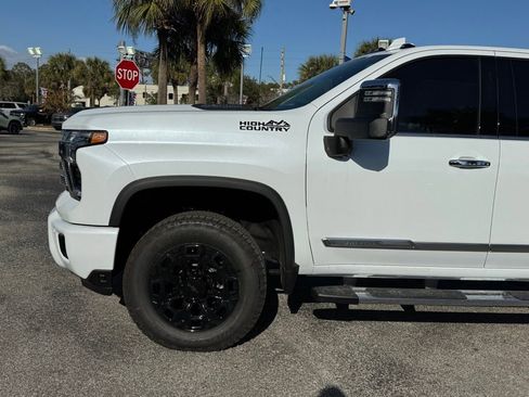 New 2026 Chevrolet Silverado 3500 High Country w/ Technology Package AWD/4WD image 11