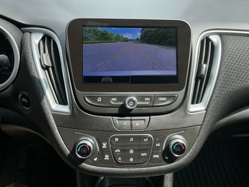 Used 2024 Chevrolet Malibu LT FWD image 21