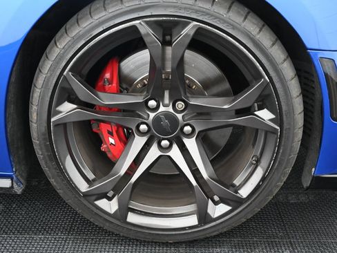 Used 2017 Chevrolet Camaro SS RWD image 40