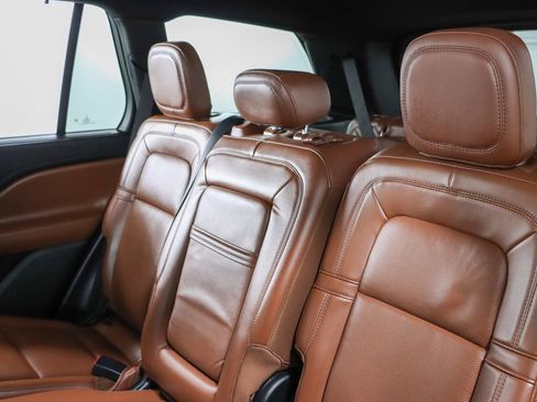 Used 2023 Lincoln Aviator Reserve w/ Equipment Group 201A AWD/4WD image 26