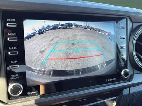 Used 2020 Toyota Tacoma TRD Off-Road w/ Technology Package image 35