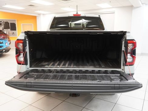 Used 2024 Ford Ranger Lariat w/ FX4 Off-Road Package AWD/4WD image 9