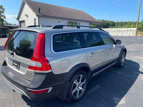 Used 2015 Volvo XC70 T6 Premier Plus AWD/4WD image 6