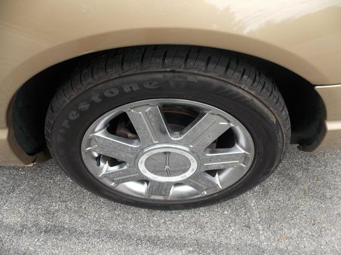 Used 2005 Ford Thunderbird RWD image 18