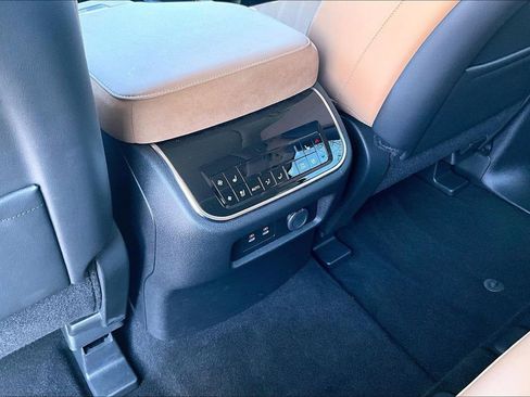 Certified 2025 INFINITI QX80 Luxe image 35