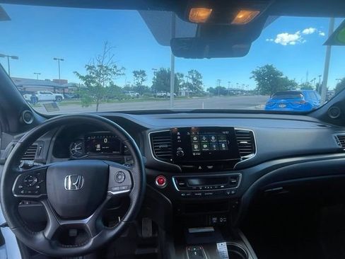 Used 2023 Honda Passport TrailSport image 13