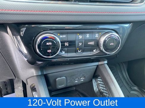 Used 2025 Chevrolet TrailBlazer RS w/ Convenience Package image 13