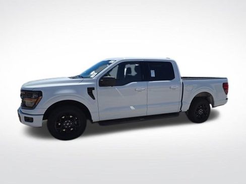 Used 2024 Ford F150 XLT w/ XLT Black Appearance Package RWD image 6