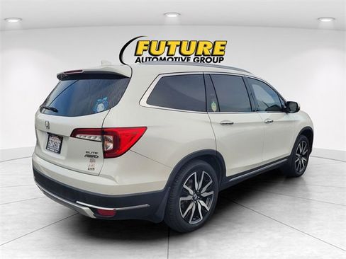 Used 2022 Honda Pilot Elite image 3