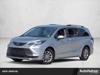 Used 2021 Toyota Sienna LE
