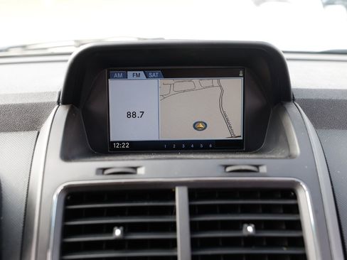 Used 2010 Dodge Journey R/T w/ Navigation & Sound Group I image 33