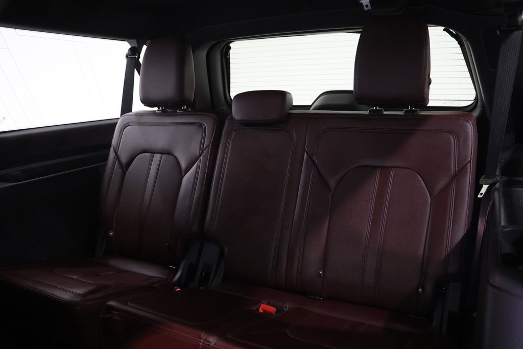 Used 2024 Ford Expedition Max Limited AWD/4WD image 37