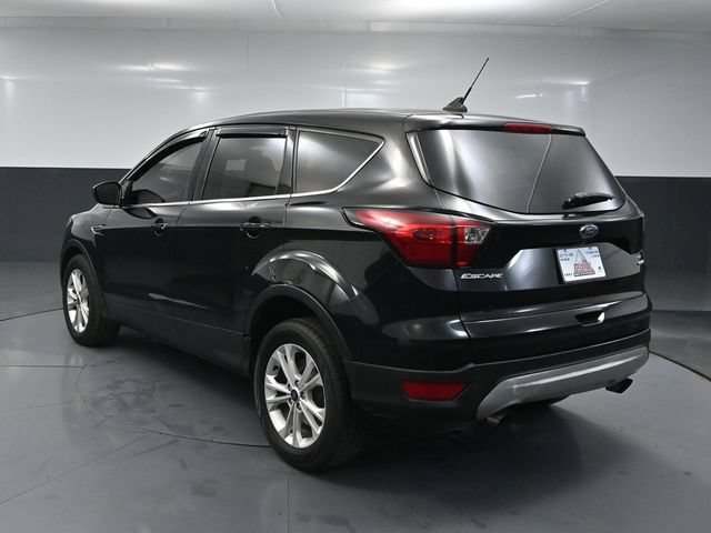 Used 2019 Ford Escape SE FWD image 5