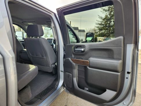 Used 2020 GMC Sierra 1500 SLE w/ SLE Value Package image 42