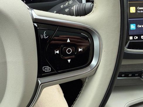 Used 2023 Volvo XC90 B5 Plus w/ Protection Package Premier image 19