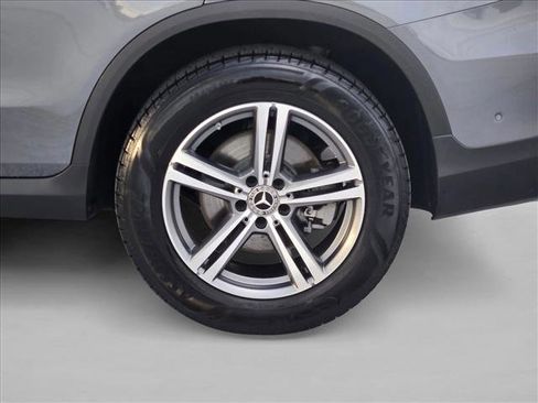 Used 2020 Mercedes-Benz GLC 300 4MATIC image 23