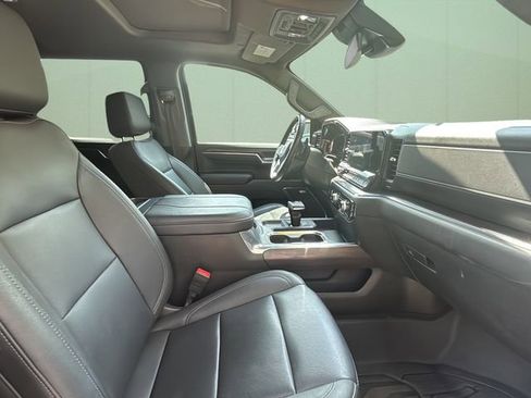 Used 2023 GMC Sierra 1500 SLT w/ SLT Premium Package image 41