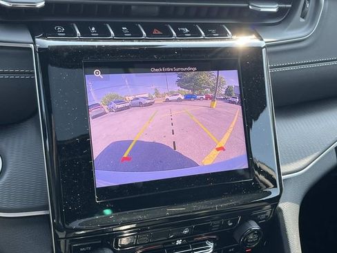 New 2025 Jeep Grand Cherokee L Altitude image 26