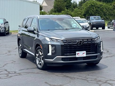 Used 2023 Hyundai Palisade Limited w/ Cargo Package AWD/4WD image 1