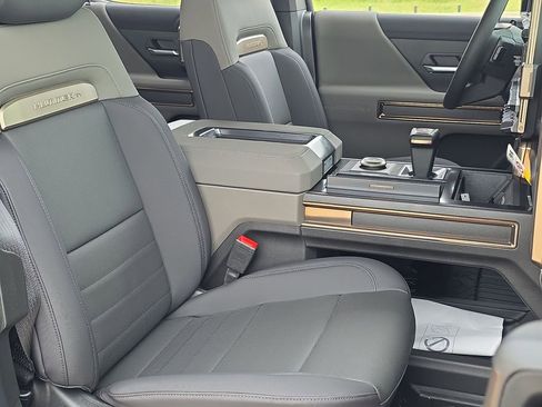 New 2025 GMC Hummer EV 3X w/ LPO, Sport Package image 31